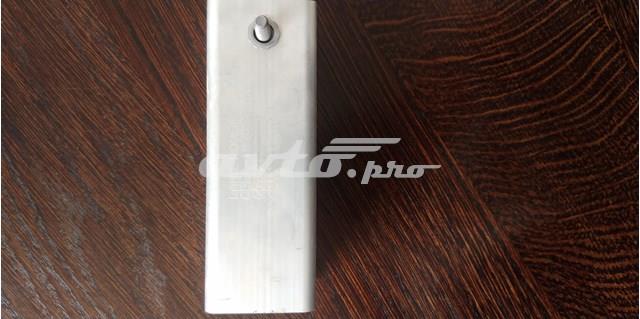 LR090887 Кронштейн передней панели правый купить Киев
