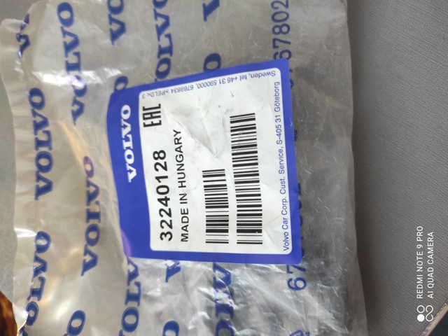Сальник заднего хвостовика редуктора  32240128 VOLVO