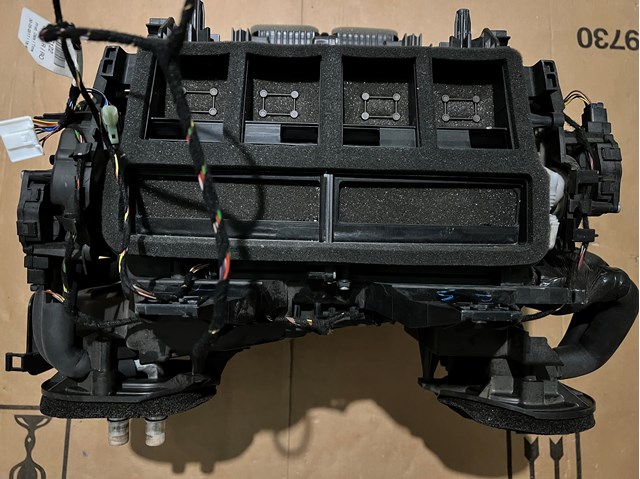 LAND ROVER LR072158 в наличии Каменское