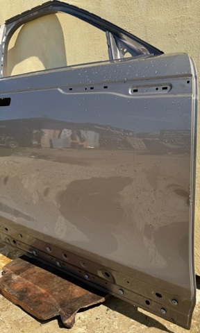 LAND ROVER LR091717 Дверь передняя правая в наличии Сумы