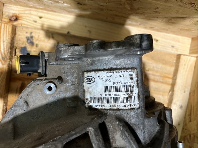 LR117516 LAND ROVER Передний редуктор купить в Украина