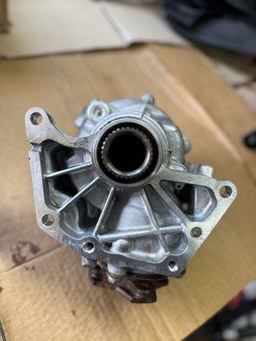 NISSAN 331006RA0A Раздатка в наличии Николаев