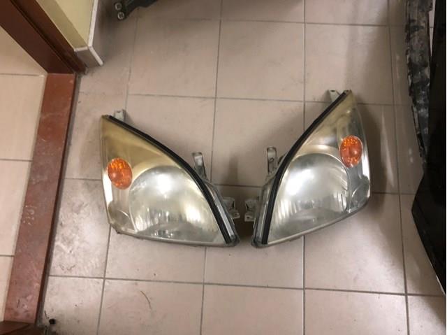 TOYOTA 811306A221 Фара правая в наличии Ужгород
