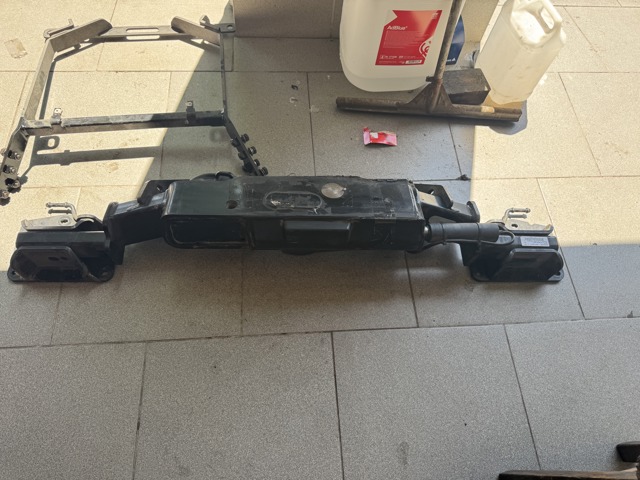 LAND ROVER VPLWT0111 в наличии Черкассы