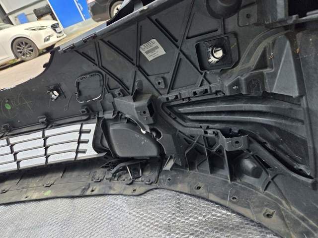 51118496502 BMW Бампер передний купить в Ирпень