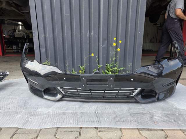 Кожух бампера переднего 51118496502 BMW