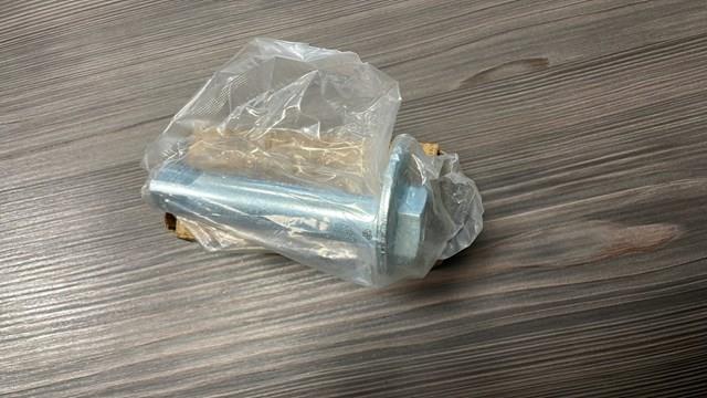Болт переднего нижнего рычага 0132007 FEBEST