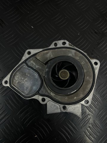 Насос водяной 06L121012M VAG