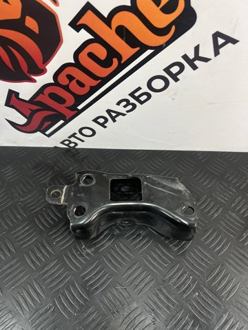 TOYOTA 4871742010 Кронштейн передний заднего продольного рычага в наличии Павлоград