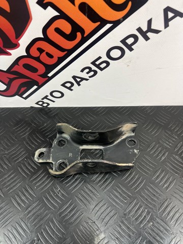 Кронштейн передний заднего продольного рычага 4871742010 TOYOTA