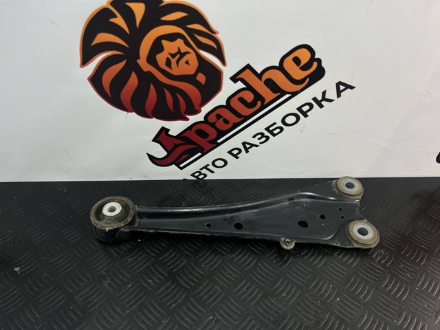 Рычаг/тяга задней подвески продольный нижний, правый 4876078010 TOYOTA