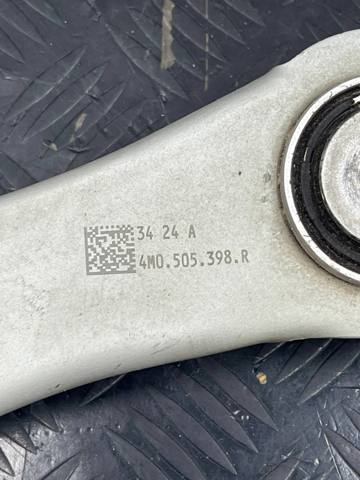 4M0505398R Верхний правый рычаг задней подвески купить Львов