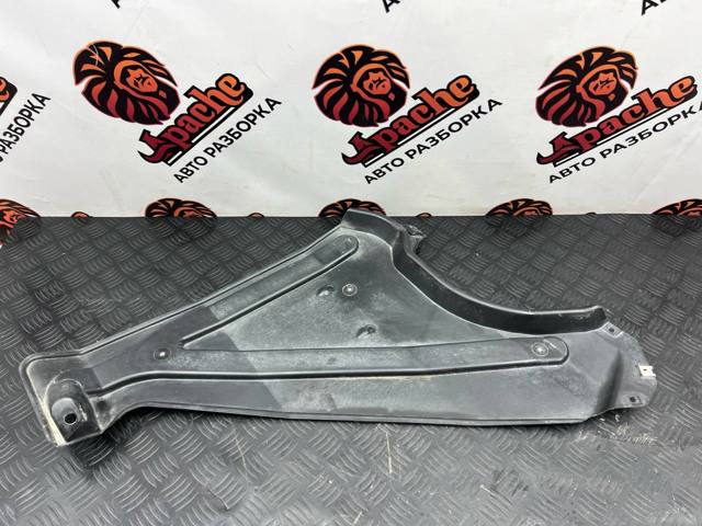 Защита днища, задняя правая 4M0825219F VAG