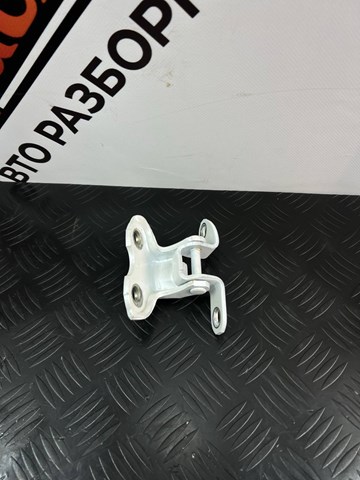Завеса двери задней левой 6876020122 TOYOTA