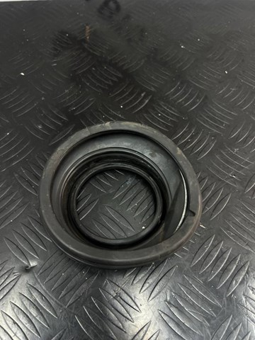 Уплотнитель заливной горловины топливного бака 7729178010 TOYOTA