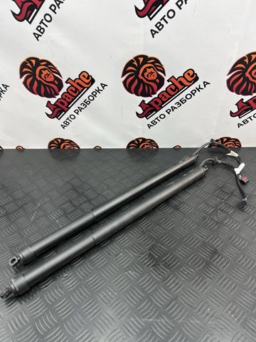 Амортизатор двери багажника LR166797 LAND ROVER