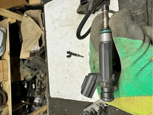 166009MB0A NISSAN Форсунка впрыска топлива купить в Сумы