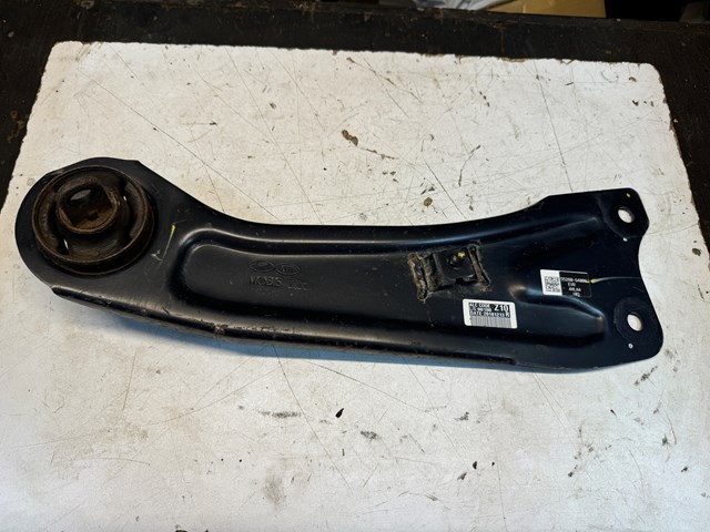 Рычаг/тяга задней подвески продольный верхний, правый 55280Q4000 HYUNDAI