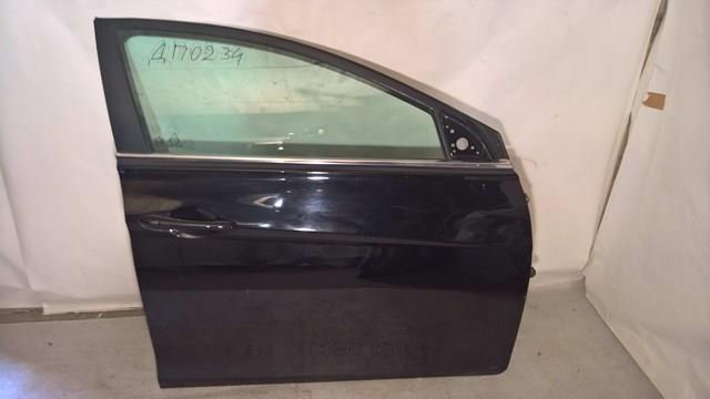 Пассажирская передняя дверь 760043Q000 HYUNDAI