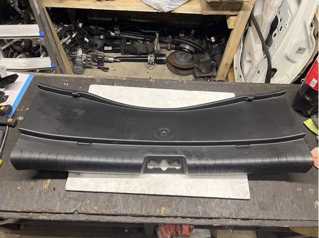 Накладка перегородки 85770B2000EQ HYUNDAI