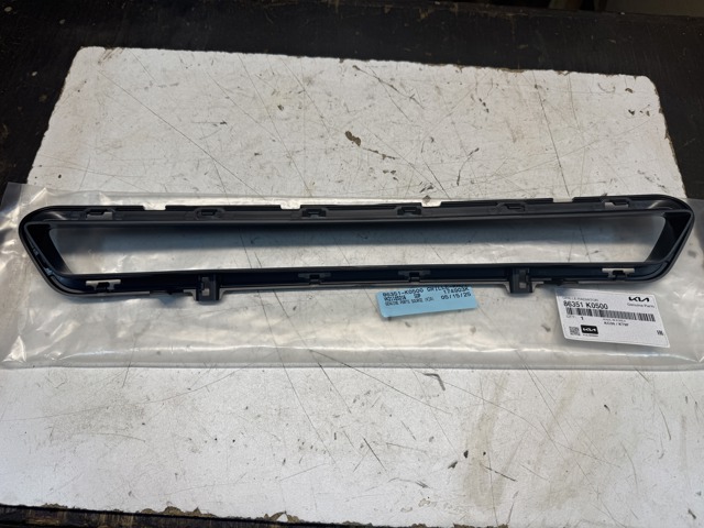 86351K0500 HYUNDAI Решетка радиатора купить в Черновцы
