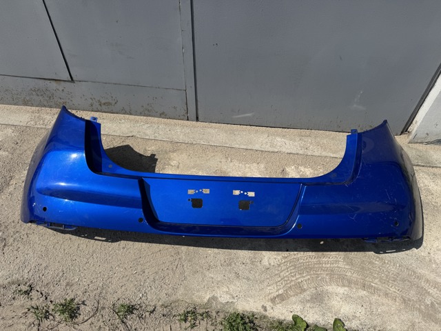 Бампер задний 86610J2050 HYUNDAI