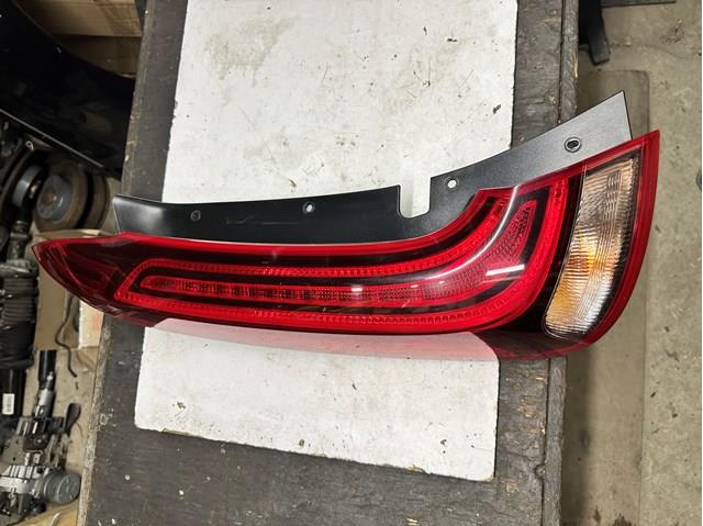 Задняя левая внешняя фара 92401K0100 HYUNDAI