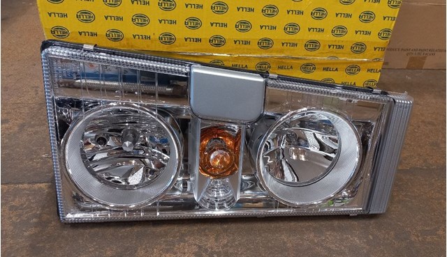 HELLA 1ER246046521 Фара правая в наличии Харьков