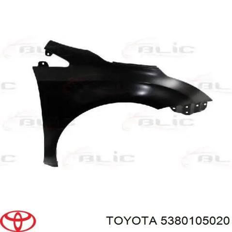 Переднее правое крыло Toyota Avensis 3