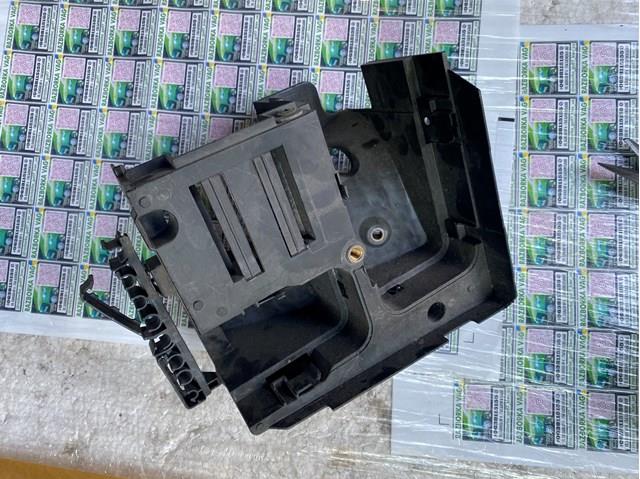 Корпус блока предохранителей 1K0907361B VAG