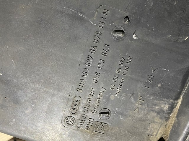 Корпус воздушного фильтра 3B0133837BA VAG