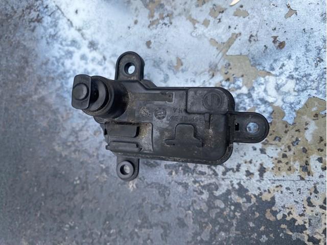 5GE810773 VAG Мотор-привод открытия лючка бака купить в Ужгород