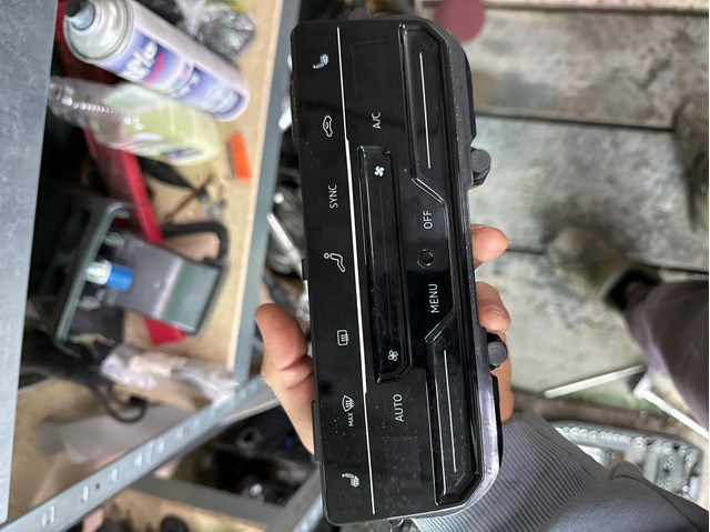 Блок управления печкой 5NA907044AJ VAG