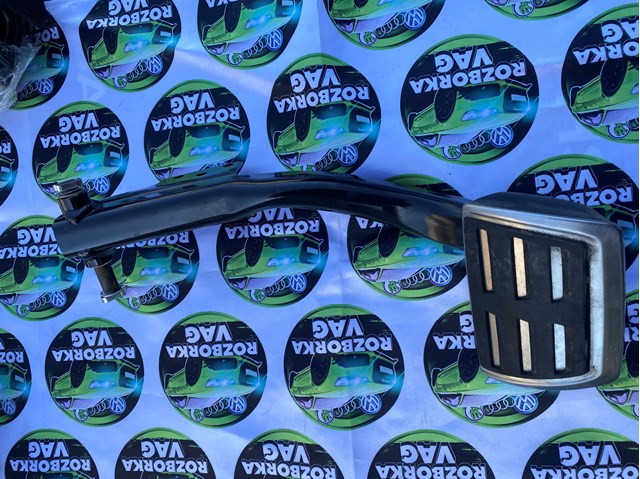 Педаль тормоза 8W1723140C VAG