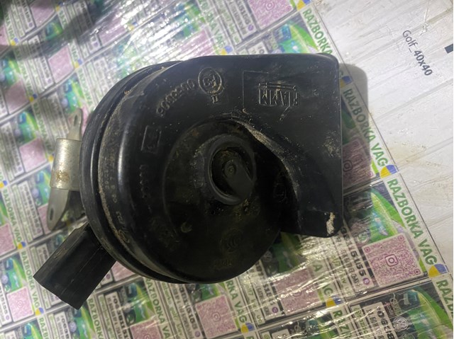 Автомобильный клаксон A046522 VAG
