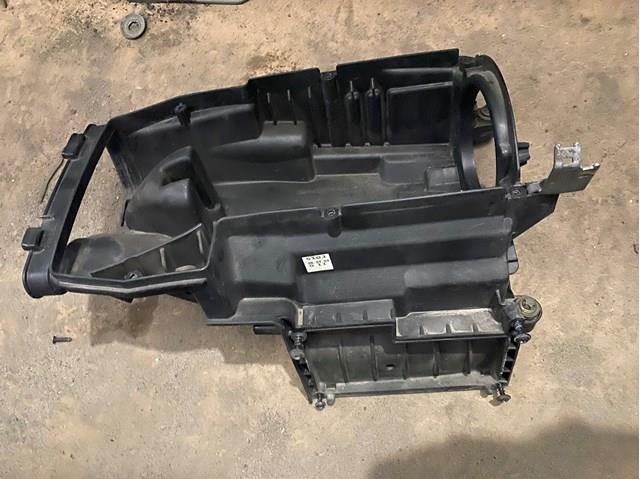  Корпус воздушного фильтра A2710900901 MERCEDES