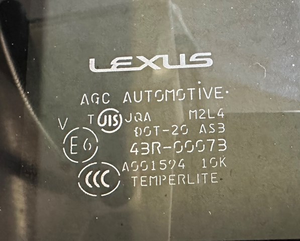 Стекло крыши 6320148130 TOYOTA