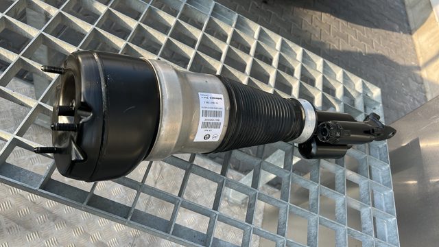 A2223202100 MERCEDES Амортизатор передний левый купить в Одесса