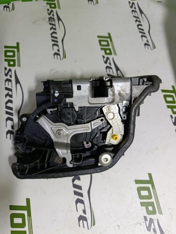 Запор кабины 51217281931 BMW