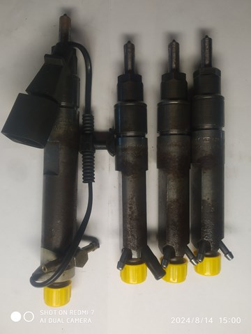 Форсунка дизельная в сборе Фольксваген Бора