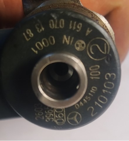 Форсунка впрыска топлива 0445110100 BOSCH