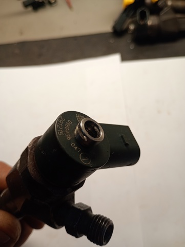 Клапанная форсунка 0986435047 BOSCH