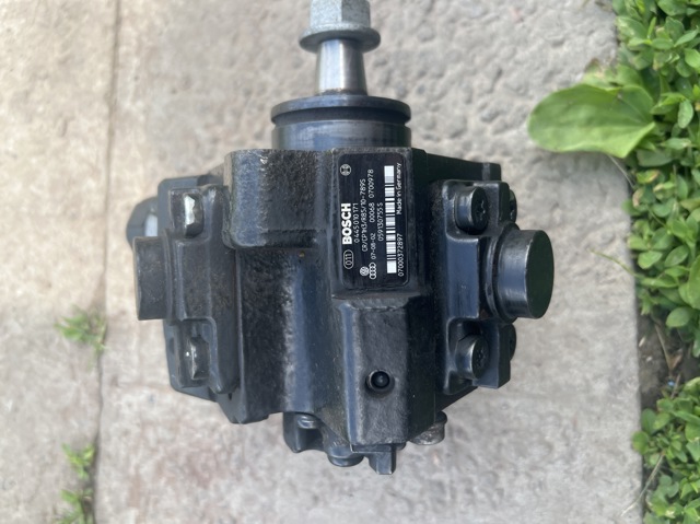 Насос топливный высокого давления 059130755S VAG