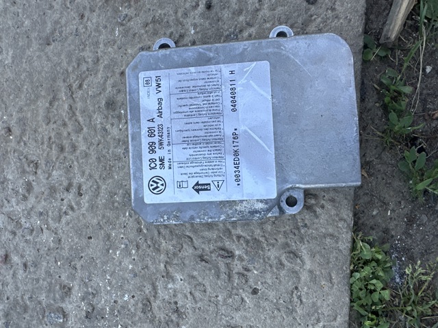 Блок управления airbag 1C0909601A VAG