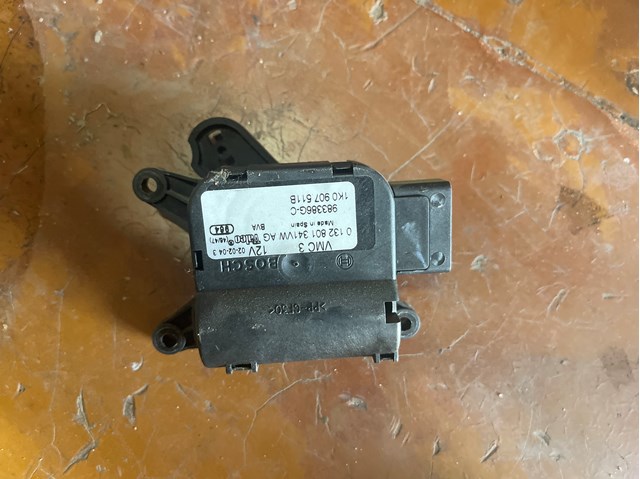 Моторчик заслонки печки 1K0907511B VAG