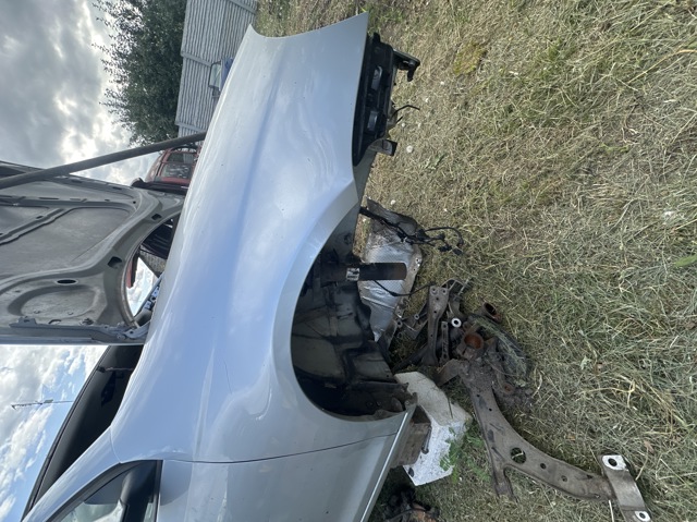 Переднее правое крыло 1K5880682A VAG