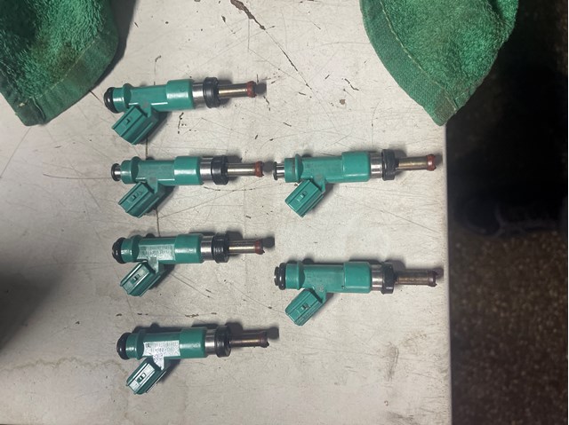 Форсунка дизельная в сборе Toyota Camry VII