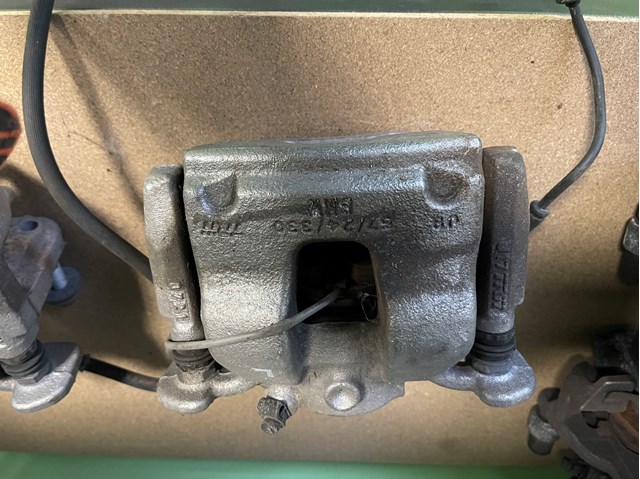 Супорт тормзной 34116860267 BMW