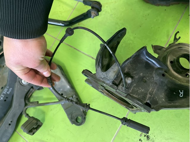 Датчик ABS задний 34526895882 BMW