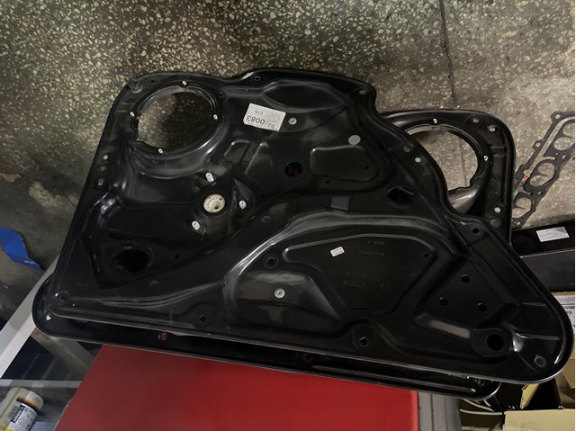 Стеклоподъемник левой задней двери 3AE839461C VAG